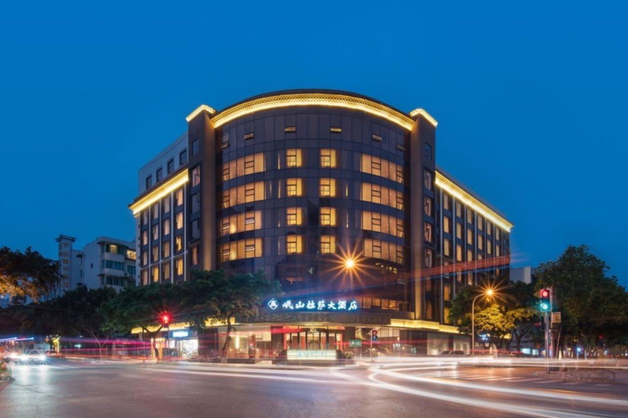 Minshan Lhasa Grand Hotel 成都 エクステリア 写真