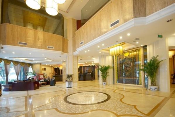 Minshan Lhasa Grand Hotel 成都 エクステリア 写真